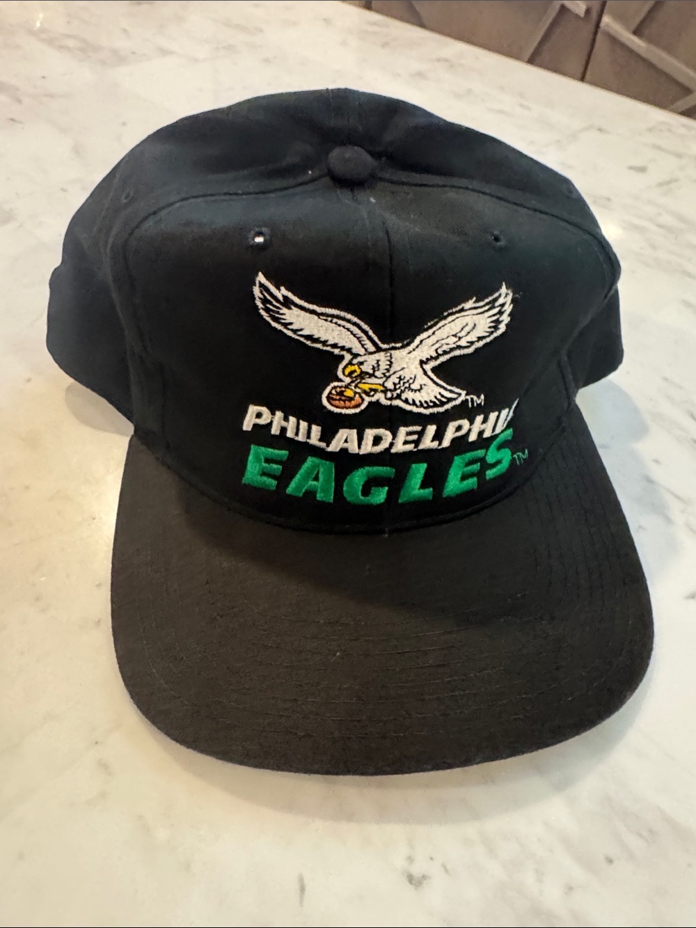 Vintage New Era Black Philadelphia Eagles Patch Logo Cap